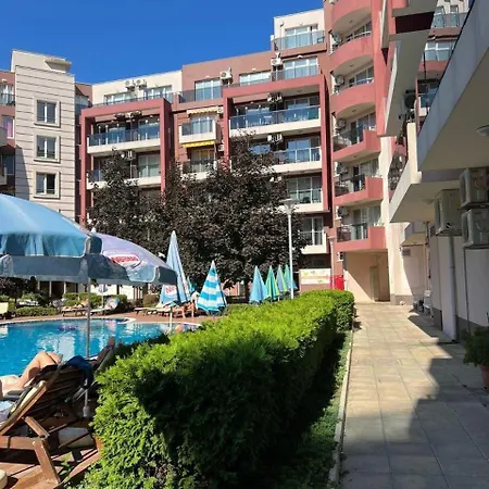 Admiral Plaza Lägenhet